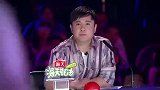 理发大姐上来就是歌剧花腔，听得金星汗毛直竖！