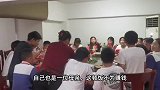 21名小学生凑300元聚餐，老板娘热情接待：倒贴300元加菜