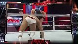 WWE-14年-RAW第1112期上：塞纳怒揍海曼狼狈逃窜 野兽莱斯纳登台较量-全场