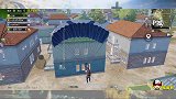 和平精英：城区出来就一个队打得不过瘾，两个信号枪果断去抢