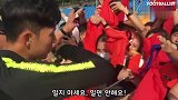 韩国队公开训练孙兴慜花式炫技 当场变身“宠粉狂魔”
