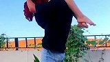 实名羡慕这个小哥哥，有个身材这么好的女朋友