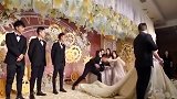 伴郎为抢手捧花也是拼了，伴郎：今天谁都别想阻止我脱单！