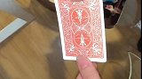 那些看似简单却又学不会的魔术，小哥现场慢动作你看懂了么！