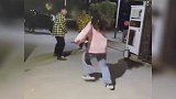 盘点那些不干人事的损友，友谊的小船说翻就翻，交友需谨慎