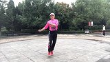 58岁大妈每天跳30分钟鬼步舞，1个月后，手脚麻木全好了