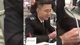 那些女追男的爆笑名场面，遇到帅哥先盯着看，只要不尴尬就有戏