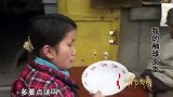 22岁袖珍女孩陷入爱情，对男友言听计从，不料男友铁了心要分手