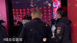 大张伟，并且对自己的帅气十分认可～