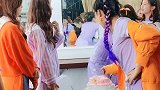 为了给小姐姐庆祝生日，场面一度失控