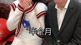 这俩平时是被压榨成什么样了...强忍住悲伤的泪水呀！   果果快跑