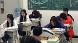 你还记得上学时期那个让你犯傻的她吗