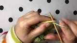 像围巾，其实在织帽子，来试着织吧