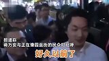 台北市长蒋万安夜游上海与市民互动，暖心比心引爆全场：欢迎来台北吃小吃