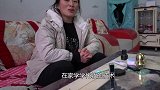 农村大嫂给弟媳化妆，口红眼线都用上，化妆前后对比判若两人