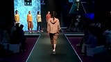广交会时尚周粉色宽松秋款外套，学院风里带着慵懒风