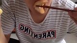 吃货吃吃鲍鱼配大蒜，这味道美极了