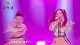 网红点评张韶涵“油腻舞女”？网友：一群青铜嘲笑王者，真是讽刺