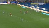 第56分钟博洛尼亚球员罗伯托·索里亚诺进球 莱切0-2博洛尼亚