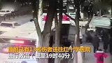 【青海】西宁一公交车坠入塌陷路面 已致13伤2人失踪