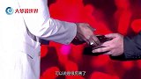 肖战热巴颁奖典礼偶遇，两人转头对视一笑太甜，网友：神仙画面