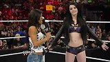 WWE-14年-RAW第1105期：佩奇AJ李终反目成仇-花絮