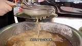 福建大姐用草干熬制夏日冰饮，每天3锅200斤不够卖，1天收入1000多