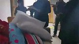 女方将近30万的彩礼存法院，待女方拉回嫁妆后男方再领回