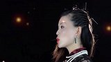 老牌女歌手一首《你的眼神》，不愧是经典的旋律，太好听了