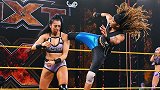 NXT第613期：剑指NXT女双冠军 拉蕾&哈特韦尔轻松战胜新人组合