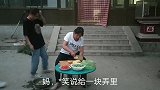 周末女儿回来了，妈妈当大厨，孩子们打下手，一旁老公乐开花