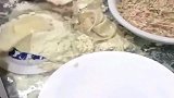 安徽用豆腐做皮包的饺子，你们吃过吗这技术真是高手！