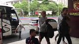 里皮率队抵达天河体育场 国足第二阶段集训正式开始