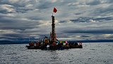 我国首次在西藏高原成功钻取百米湖芯