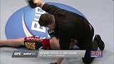 UFC-16年-本周最佳KO：佩提斯飞踢爆头秒杀劳佐（4月21日）-精华