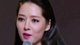 郭碧婷罕见染红发破怀孕传言，向佐开心：我老婆变回16岁