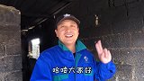 非洲小伙求小哥教做鱼，做法稍微一改变，鱼刺都吃光了