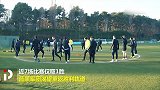 纳因格兰回归！蓝黑将士赛前紧密备战 今晚势要“吃鸡”