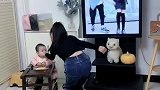 闺女太棒了把弟弟都带动起来了