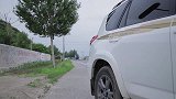 美女打车没带钱，司机小伙为了要车费煞费苦心，结局真逗