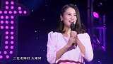 靓妈演唱《樱花草》，人美歌甜，迷倒全场观众