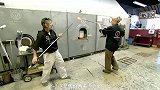 揭秘玻璃加工厂，用这种方法，制作出2000元一个的玻璃工艺品