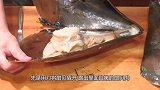 日本大厨处理“大扇贝”，切开后直接生吃，看着都过瘾！
