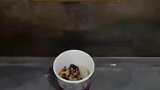这热水器不太好使啊，好一个烫人利器