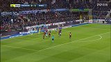 第40分钟斯特拉斯堡球员阿若克射门