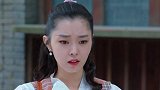 男子当众撕掉借条 妹子哭着说很丢人