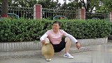 俩小伙想蹭饭，一唱一和演了出调虎离山计，没想被美女识破