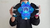 《罗布奥特曼》小孩自拍合体变身实物玩具动画！“银河水晶”