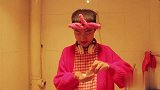 小伙还原女生洗澡过程，这也太真实了，太搞笑了