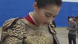 关晓彤拍这场戏说自己是后裔，结果让我们来看她射箭能有多远啊 我就是这般女子  关晓彤   拍戏现场